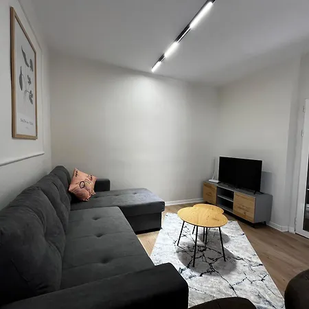 Charming Comfort Apartment Tirana Exterior photo