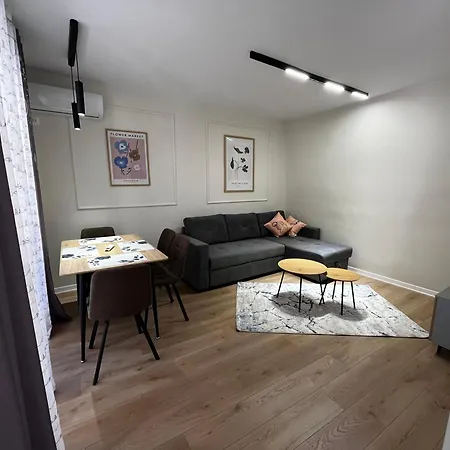 Charming Comfort Apartment Tirana Exterior photo